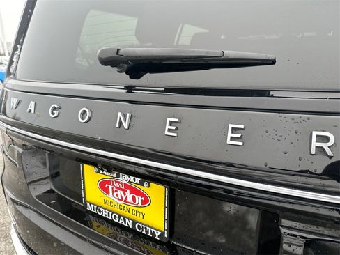 Used 2022 Jeep Wagoneer Series II w/ Premium Group I image 51