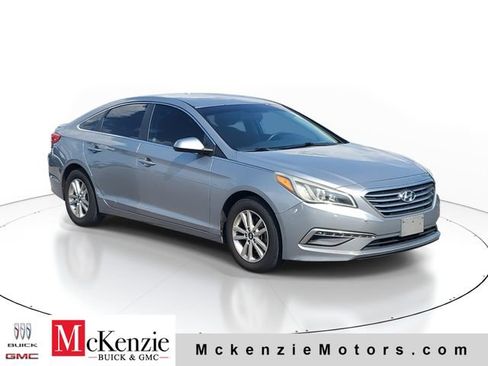 Used 2015 Hyundai Sonata SE FWD image 1