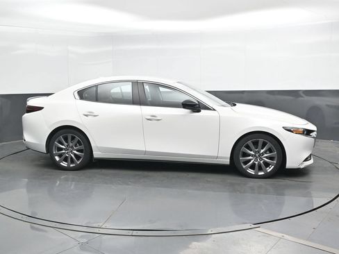 Used 2020 MAZDA MAZDA3 AWD Sedan w/ Black Accent Package image 5