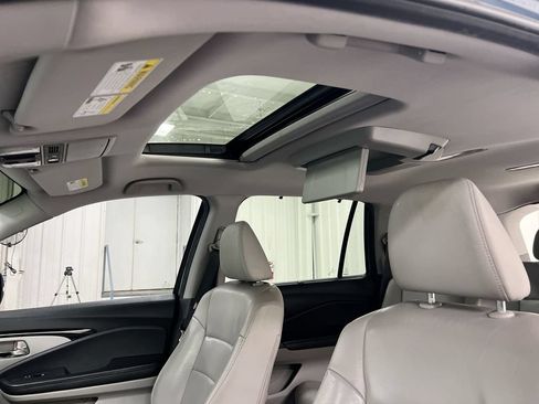 Used 2021 Honda Pilot Touring image 19
