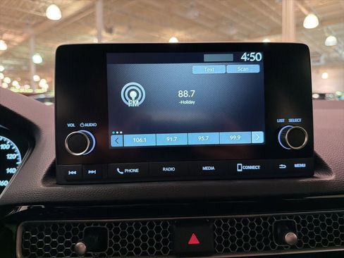 Used 2023 Honda Civic Sport image 18