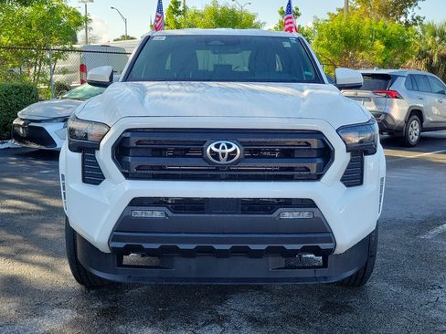 Used 2025 Toyota Tacoma SR5 RWD image 4