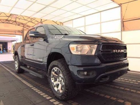 Used 2022 RAM 1500 Big Horn AWD/4WD image 3