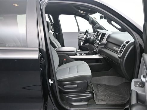 Used 2022 RAM 1500 Big Horn AWD/4WD image 34