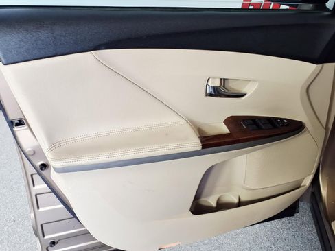 Used 2009 Toyota Venza image 13