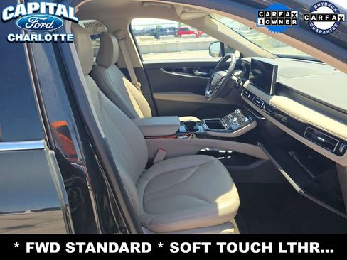 Used 2023 Lincoln Nautilus FWD image 14