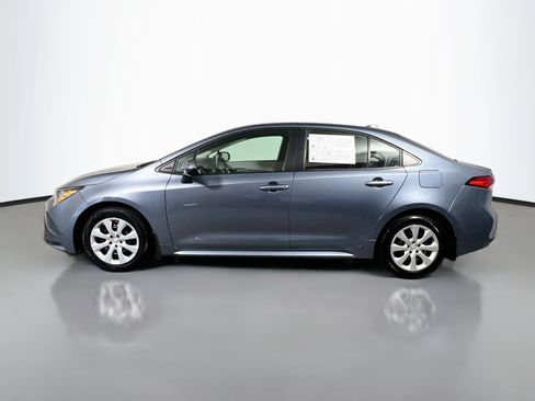 Used 2025 Toyota Corolla LE FWD image 9