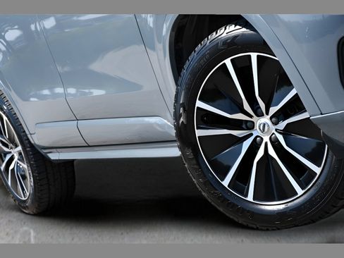 Used 2020 Volvo XC90 T6 Momentum AWD/4WD image 10