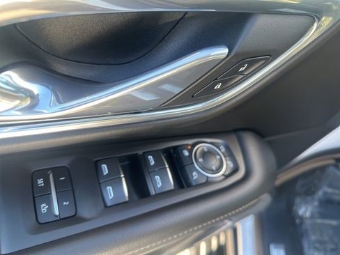 Used 2023 Chevrolet Tahoe Premier image 21