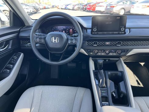 Certified 2024 Honda Accord EX image 7