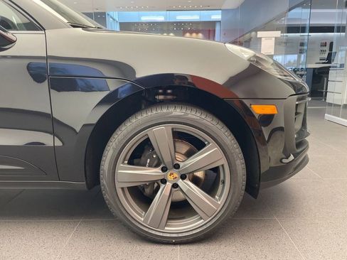 New 2026 Porsche Macan AWD/4WD image 26