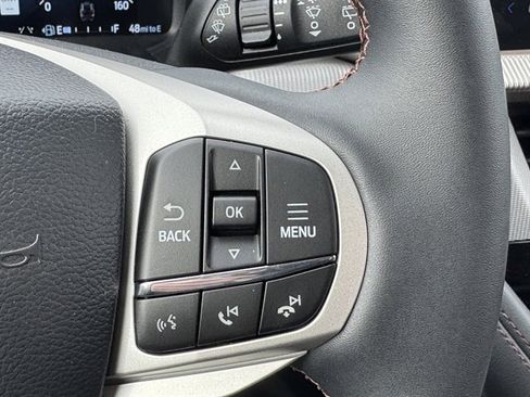New 2026 Ford Explorer Active AWD/4WD image 11