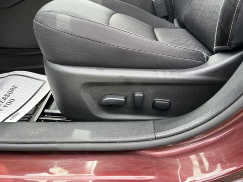 Used 2024 Nissan Altima 2.5 SV w/ SV Premium Package AWD/4WD image 20