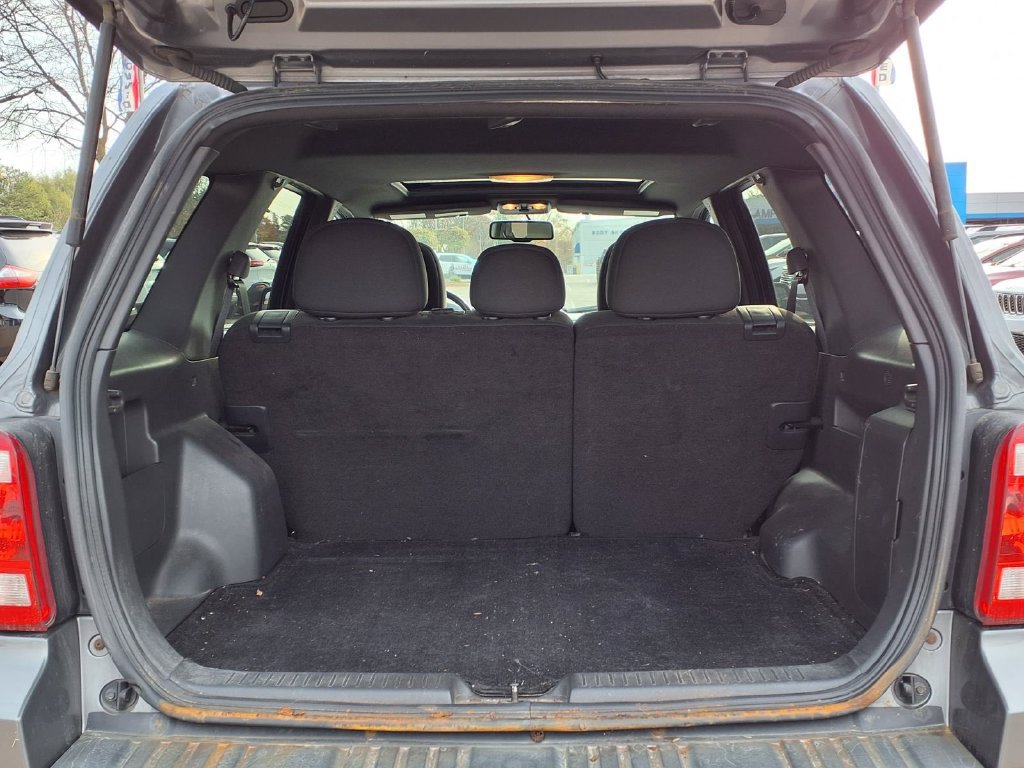 Used 2011 Ford Escape XLT w/ 201A Rapid Spec Order Code AWD/4WD image 8