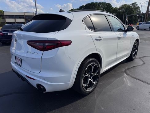 Used 2023 Alfa Romeo Stelvio Veloce AWD/4WD image 14