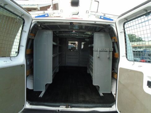 Used 2013 Ford E-250 and Econoline 250 w/ PWR Group RWD image 15