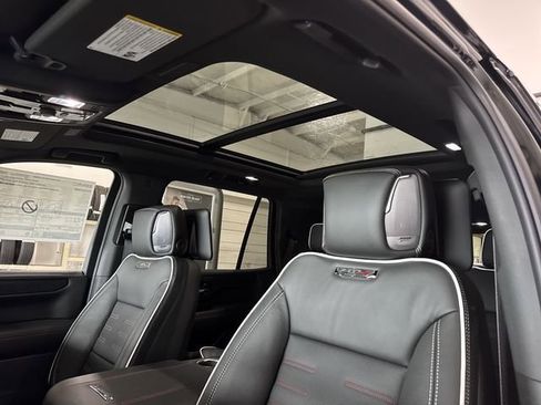 New 2026 GMC Yukon AT4 Ultimate w/ LPO, Floor Liner Package image 19