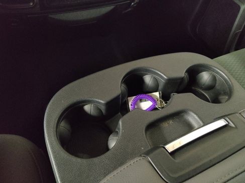 Used 2020 RAM 1500 Classic SLT image 26