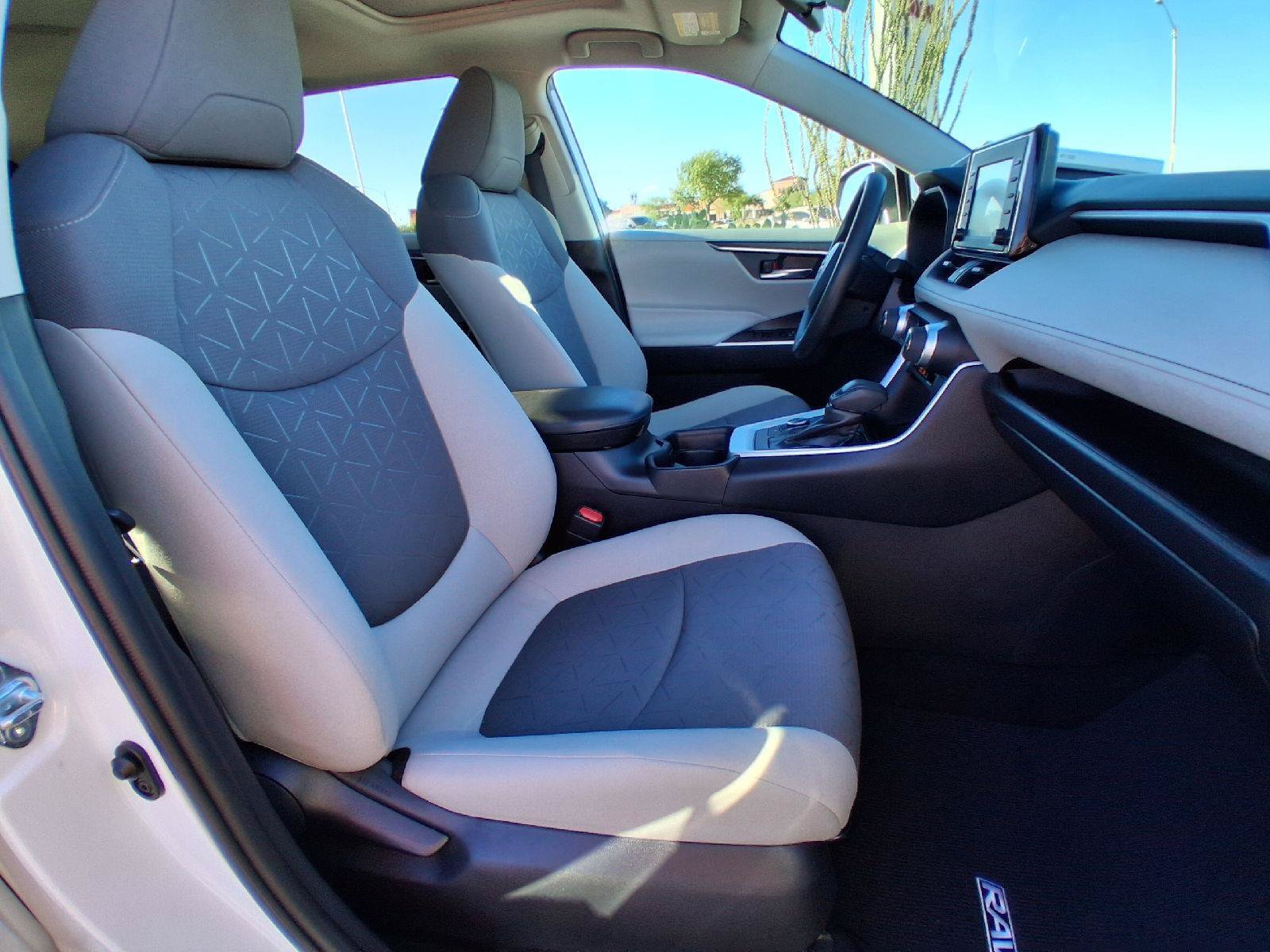 Used 2021 Toyota RAV4 XLE w/ Convenience Package AWD/4WD image 31