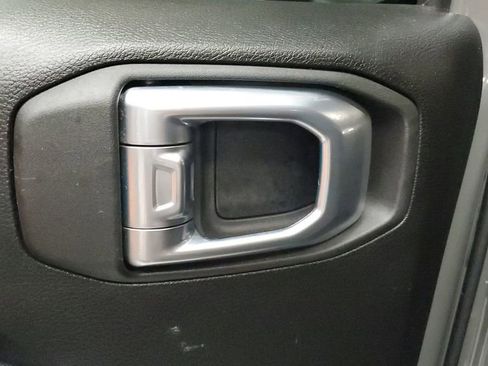 Used 2022 Jeep Wrangler Unlimited Rubicon image 17