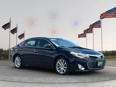 Used 2013 Toyota Avalon XLE Touring FWD image 1