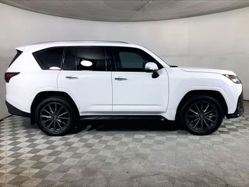 Used 2024 Lexus LX 600 F Sport image 6