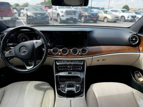 Used 2018 Mercedes-Benz E 300 image 6