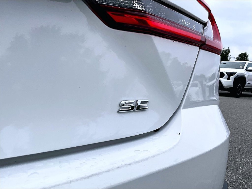 Used 2025 Toyota Camry SE FWD image 29