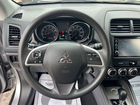 Used 2020 Mitsubishi Outlander Sport ES image 14