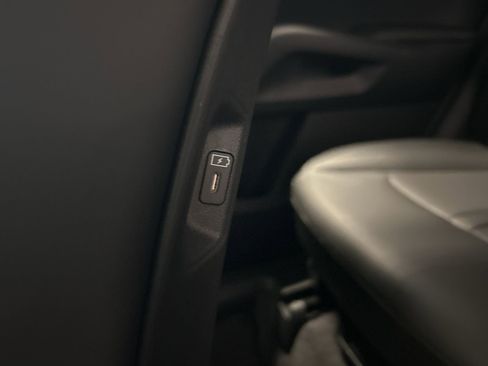 New 2026 Kia Sorento S image 17