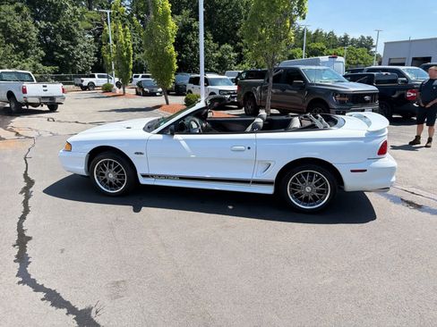 Used 1996 Ford Mustang GT RWD image 12