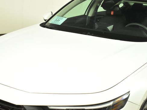Certified 2024 Honda Accord EX image 12