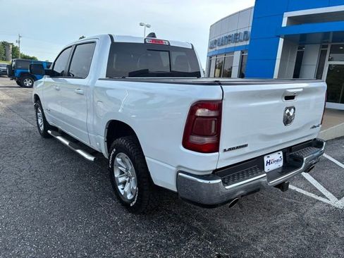 Used 2023 RAM 1500 Laramie AWD/4WD image 9