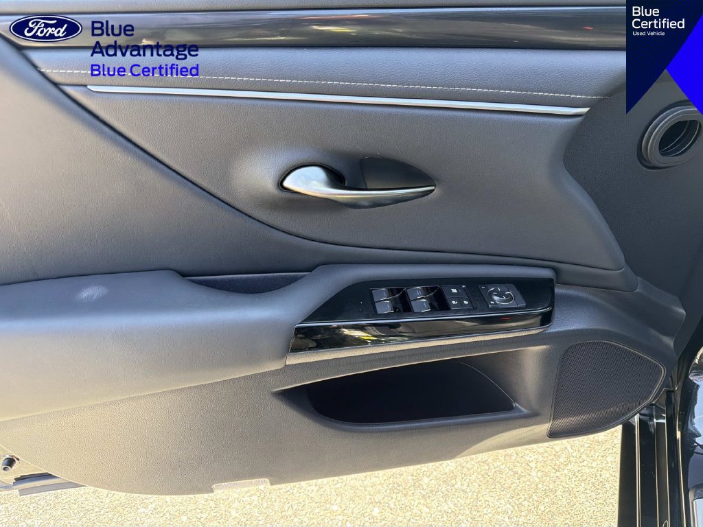 Used 2025 Lexus ES 350 w/ Accessory Package (Z1) FWD image 14