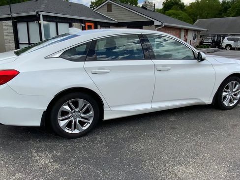 Used 2019 Honda Accord LX image 8