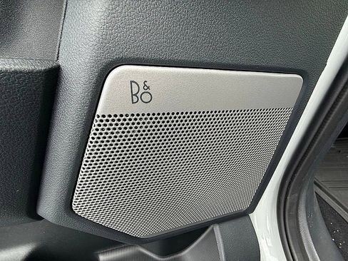 Used 2023 Ford F150 Lariat image 12