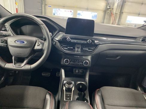 Used 2024 Ford Escape ST-Line image 18