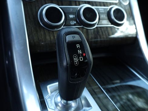 Used 2014 Land Rover Range Rover Sport Supercharged image 13