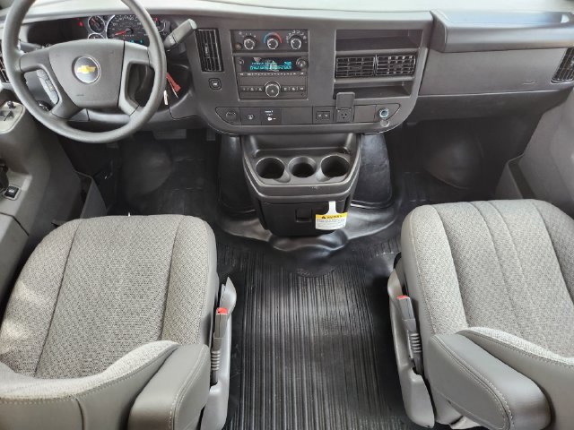 New 2026 Chevrolet Express 3500 w/ Driver Convenience Package RWD image 27