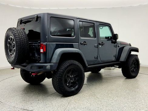 Used 2016 Jeep Wrangler Unlimited Rubicon AWD/4WD image 5