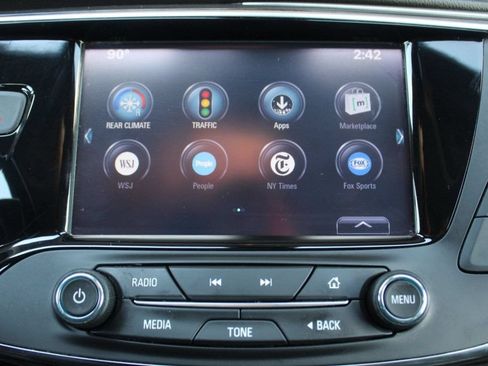 Used 2018 Buick Envision Premium AWD/4WD image 26