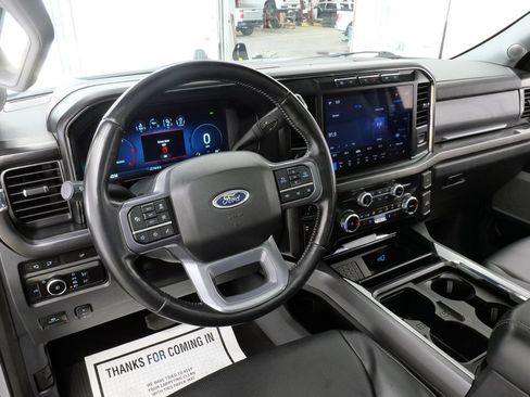 Used 2023 Ford F250 Lariat w/ Lariat Ultimate Package AWD/4WD image 12