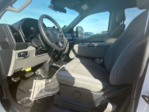 Used 2017 Ford F250 XL w/ Power Equipment Group image 19