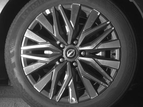 Used 2025 Nissan Altima 2.5 SV image 13