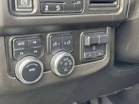 Used 2022 GMC Yukon AT4 w/ Max Trailering Package AWD/4WD image 27