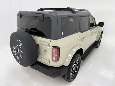 Used 2025 Ford Bronco Outer Banks AWD/4WD image 40
