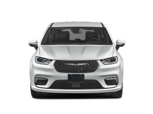 Certified 2024 Chrysler Pacifica Touring-L image 4