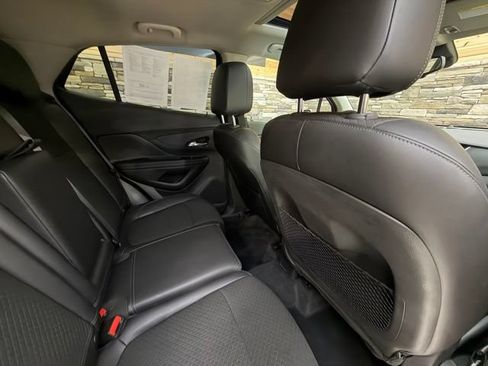 Used 2019 Buick Encore Sport Touring AWD/4WD image 32