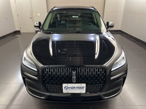 Used 2026 Lincoln Corsair Premiere image 2