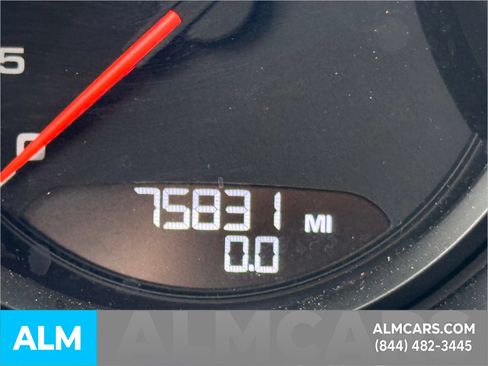 Used 2017 Porsche Macan AWD/4WD image 24